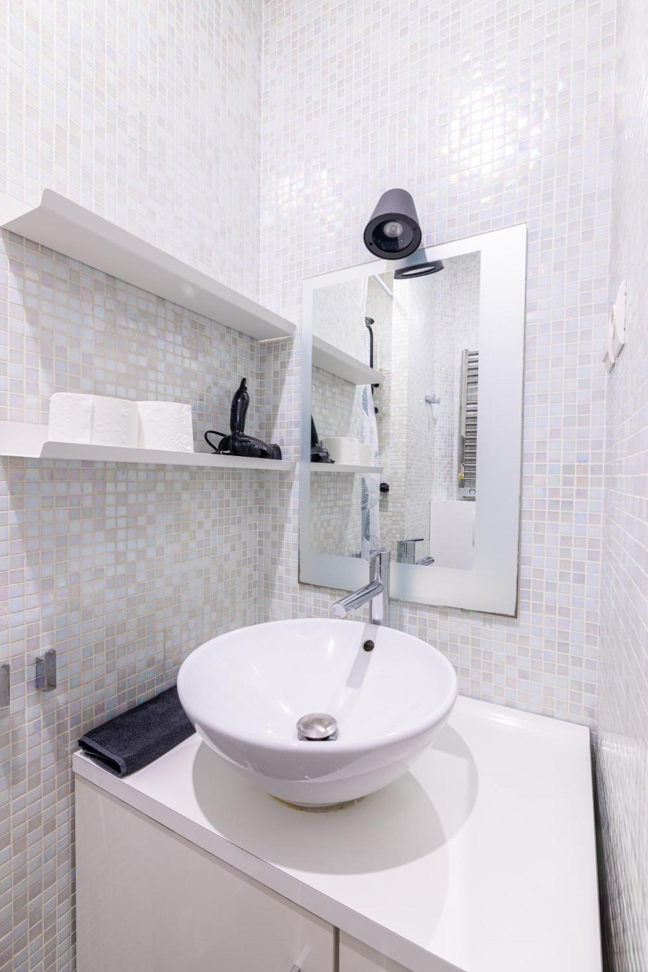 Luxurious 1 Bedroom Republique Vinaigriers Free Netflix Parigi Esterno foto